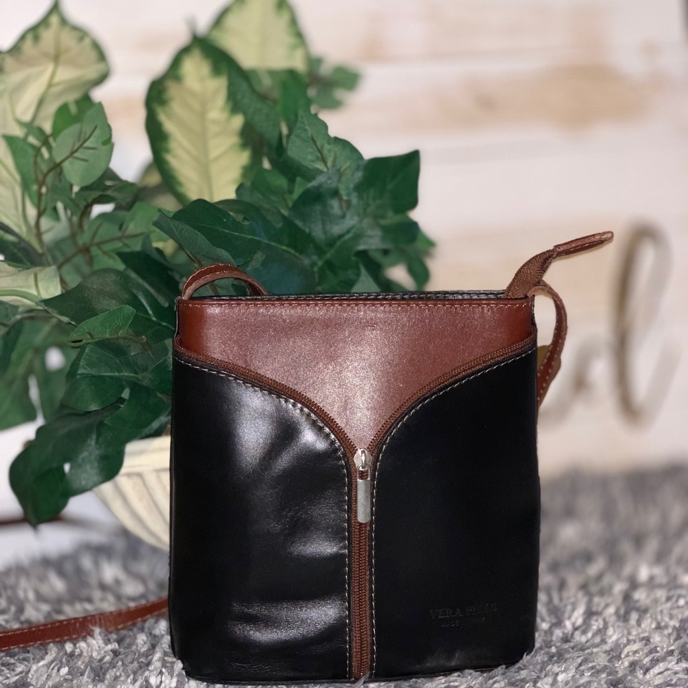 VERA PELLE Two-Tone Italian Leather Crossbody Bag